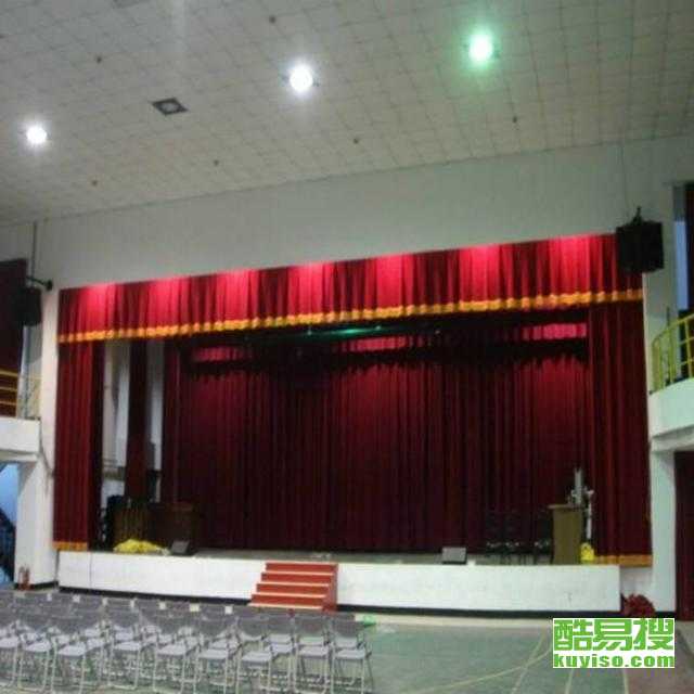 石景地區(qū)定做防火阻燃舞臺(tái)幕布 演出會(huì)場(chǎng)電動(dòng)幕布的專業(yè)選擇